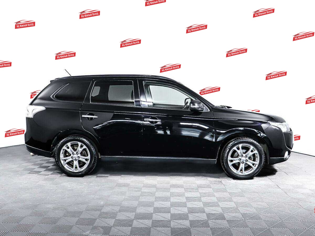 Купить Mitsubishi Outlander с пробегом. Фото: #3
