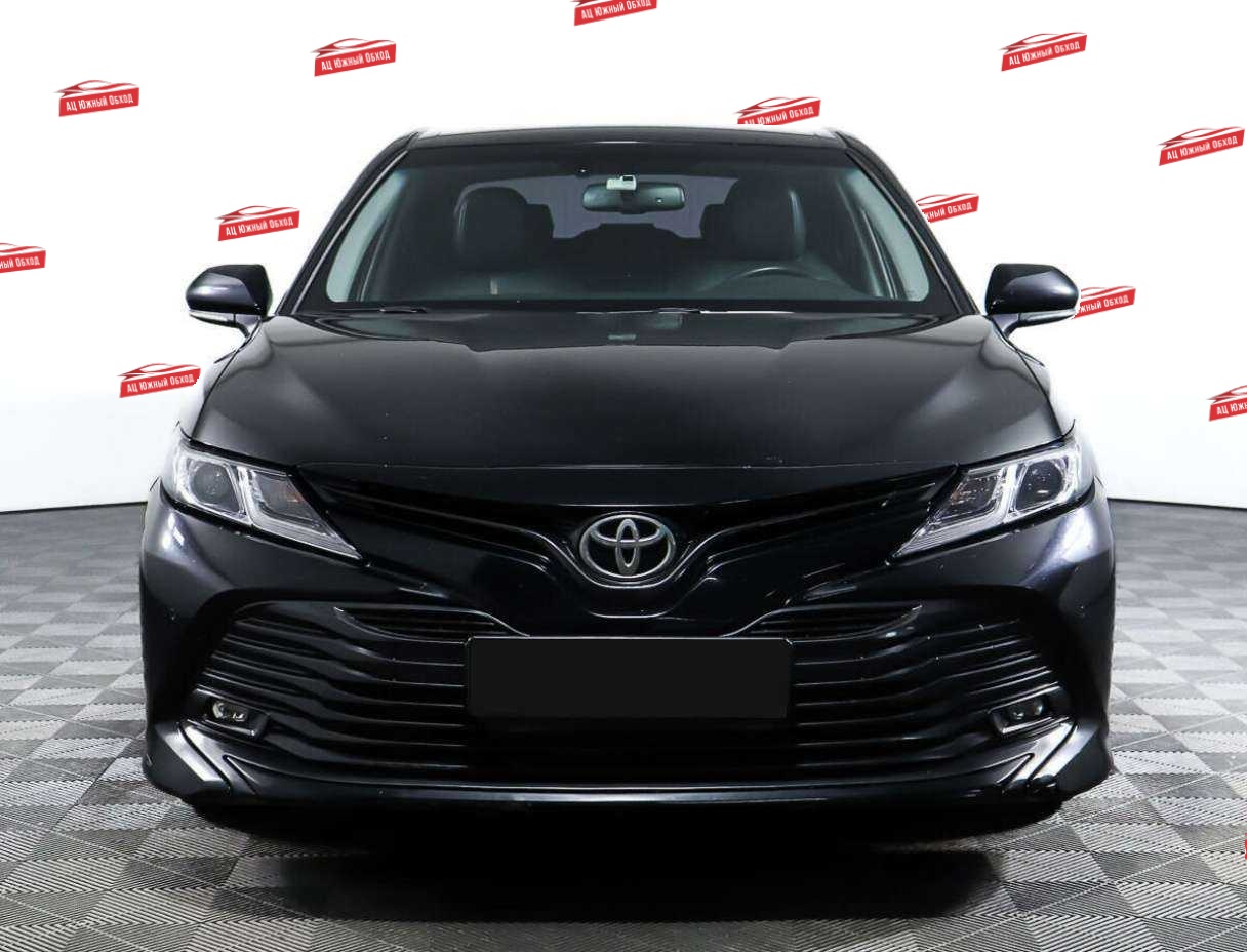 Купить Toyota Camry с пробегом. Фото: #1