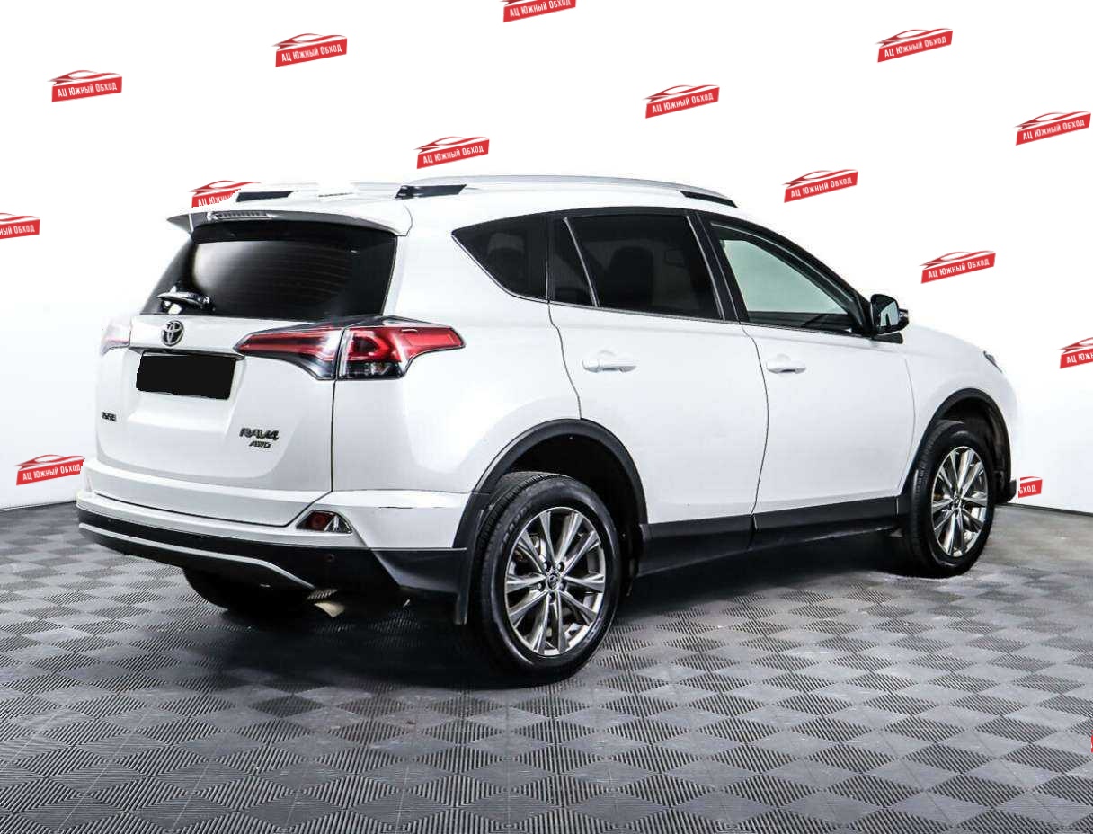 Купить Toyota RAV4 с пробегом. Фото: #4