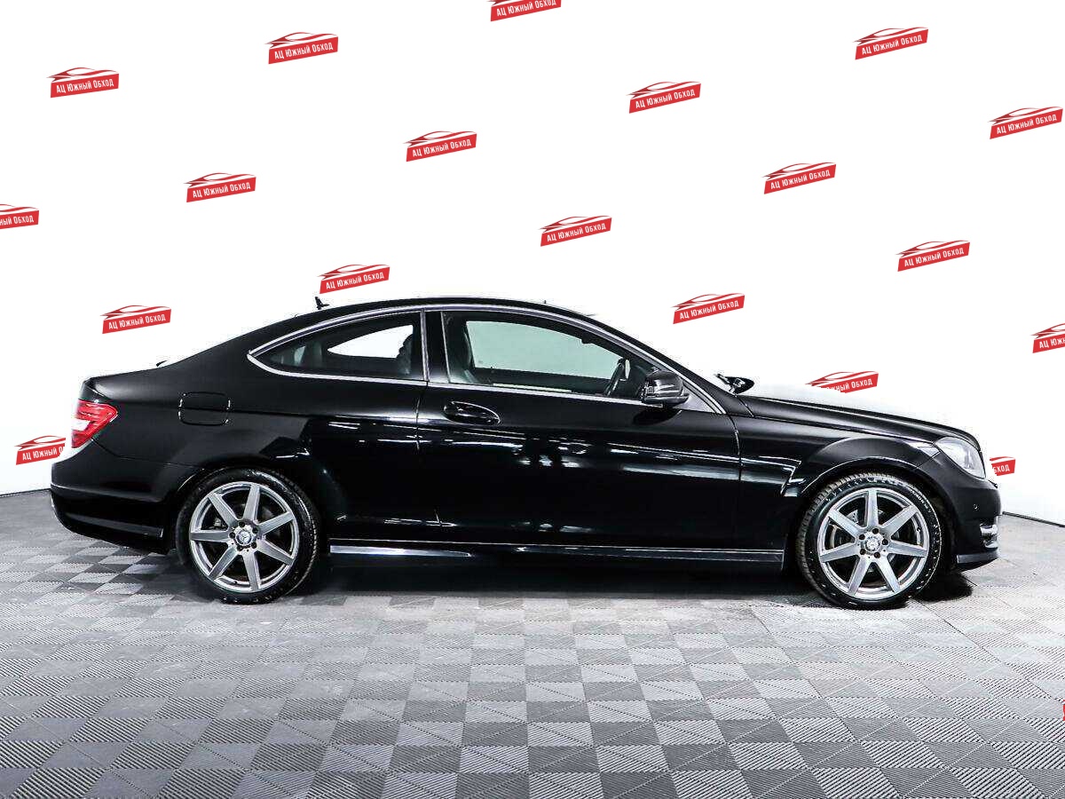 Купить Mercedes-Benz C-Класс с пробегом. Фото: #3