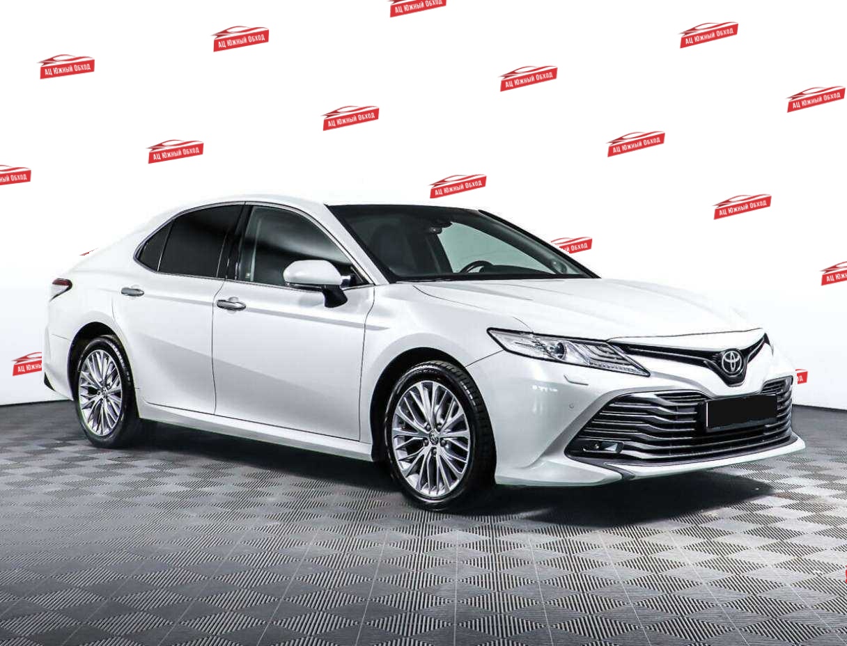 Купить Toyota Camry с пробегом. Фото: #2