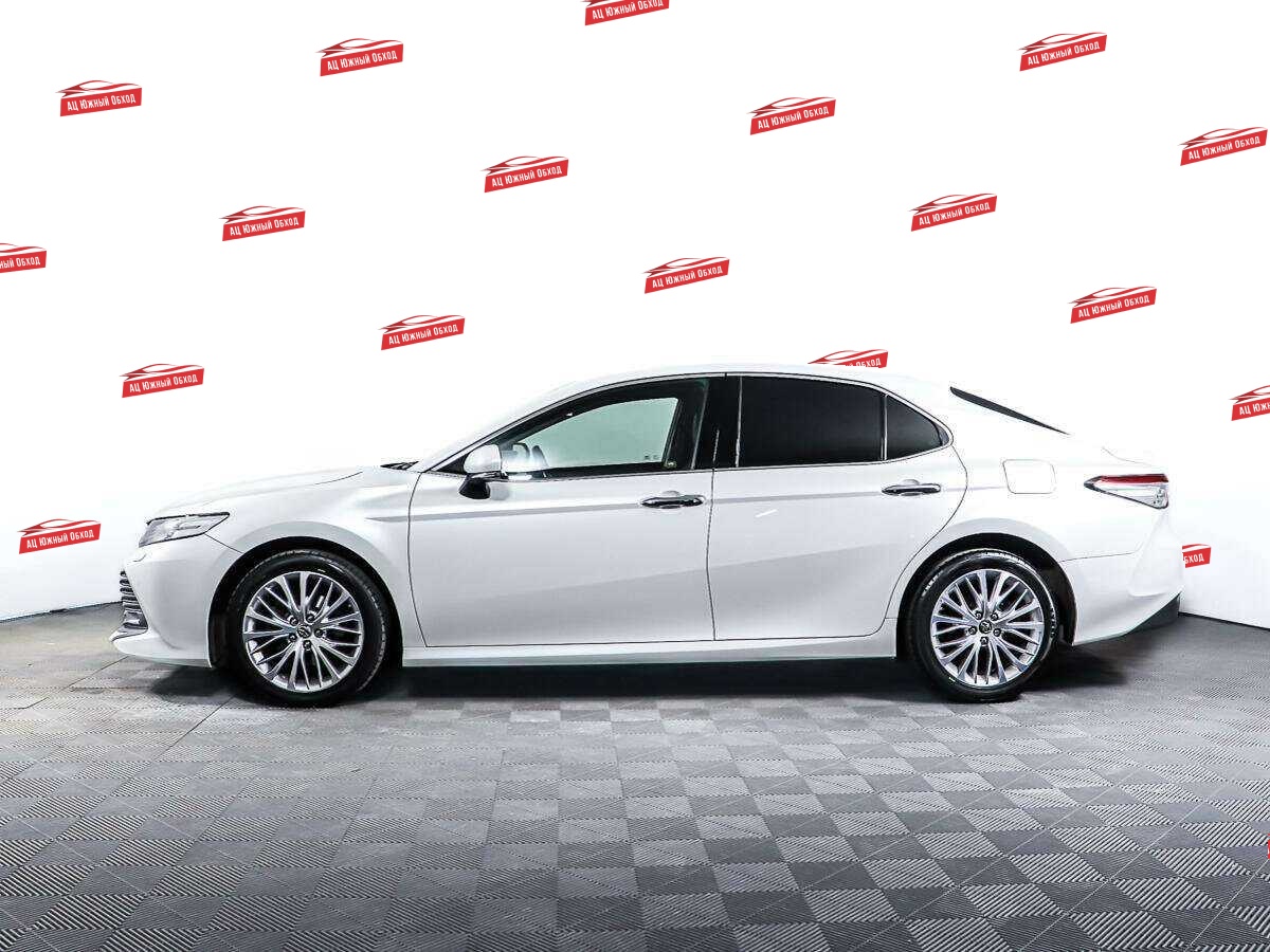 Купить Toyota Camry с пробегом. Фото: #7