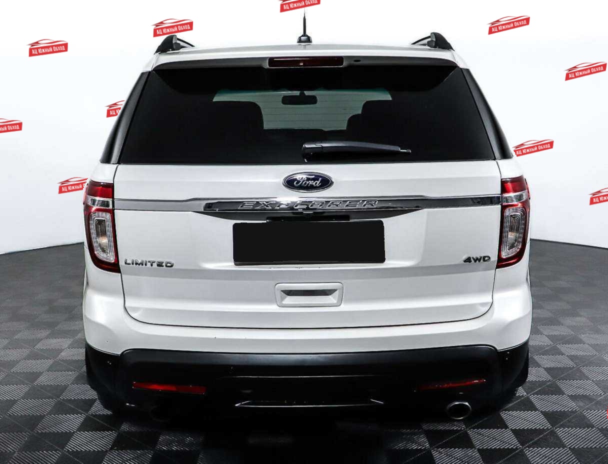 Купить Ford Explorer с пробегом. Фото: #5