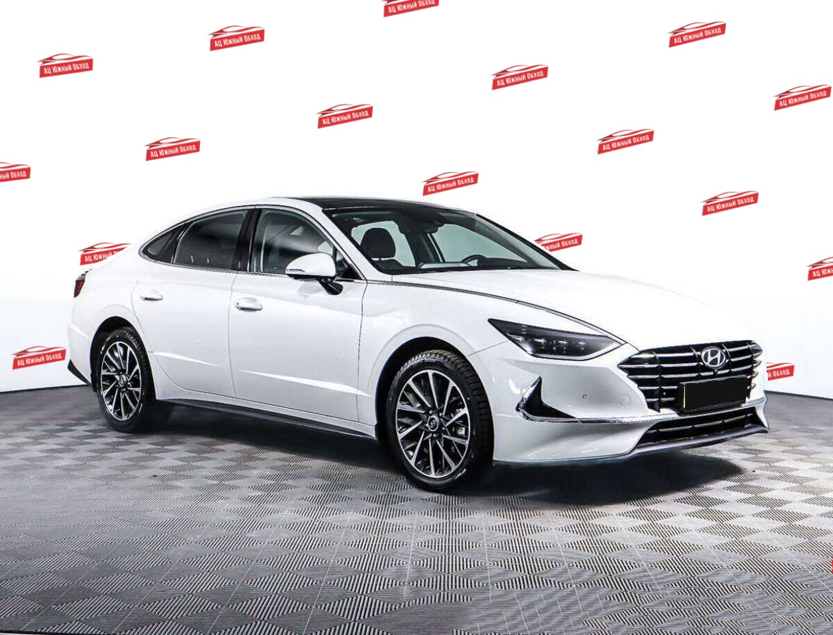 Купить Hyundai Sonata с пробегом. Фото: #2