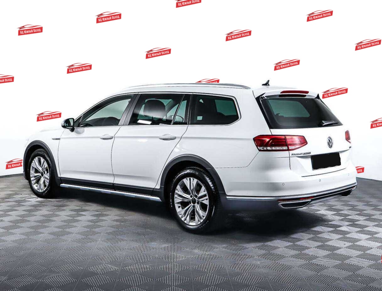 Купить Volkswagen Passat с пробегом. Фото: #6