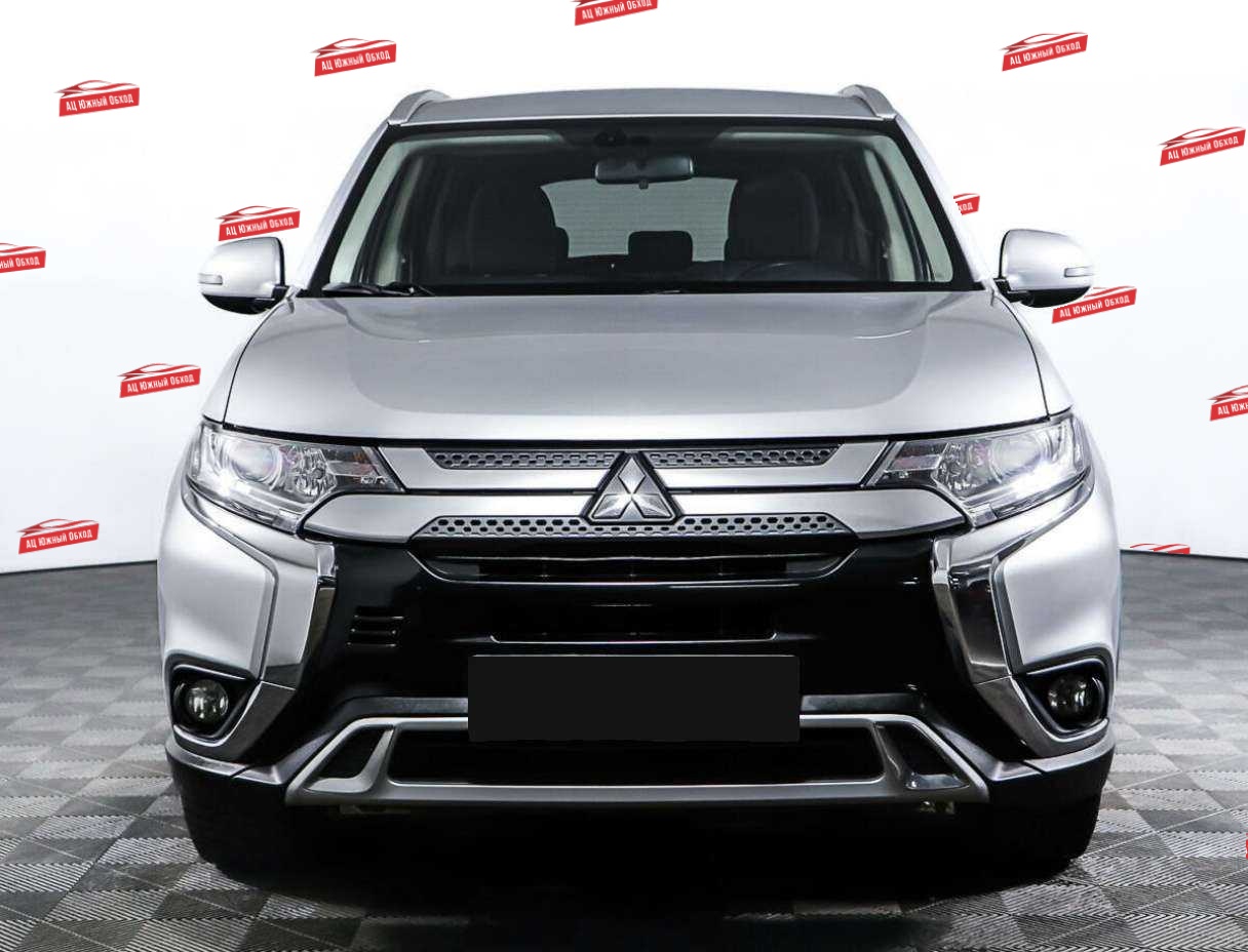 Купить Mitsubishi Outlander с пробегом. Фото: #1