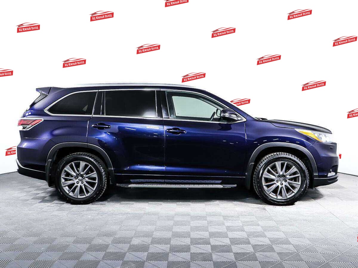 Купить Toyota Highlander с пробегом. Фото: #3