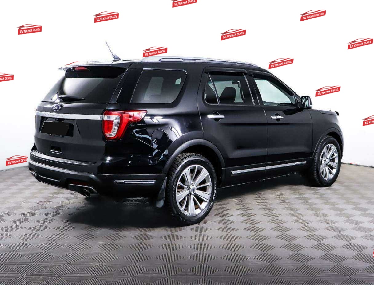 Купить Ford Explorer с пробегом. Фото: #4