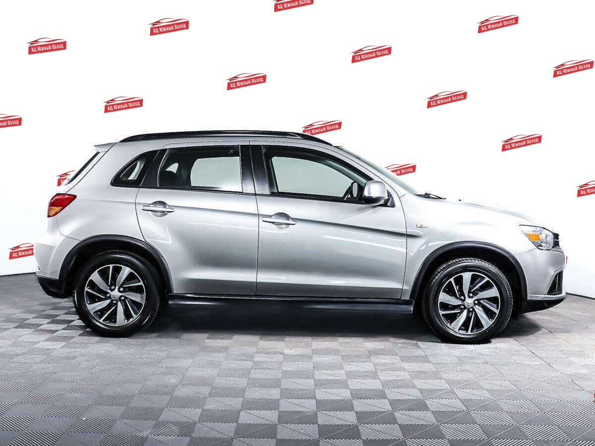 Купить Mitsubishi ASX с пробегом. Фото: #3