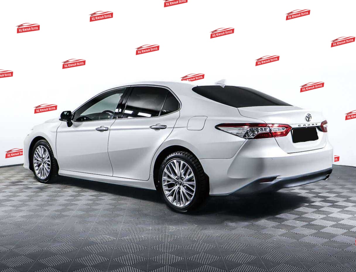 Купить Toyota Camry с пробегом. Фото: #6