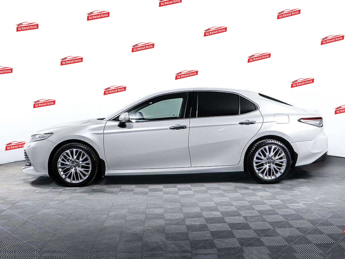 Купить Toyota Camry с пробегом. Фото: #7