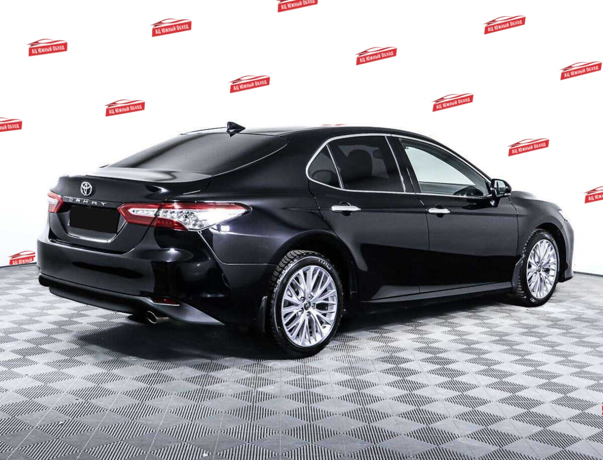 Купить Toyota Camry с пробегом. Фото: #4