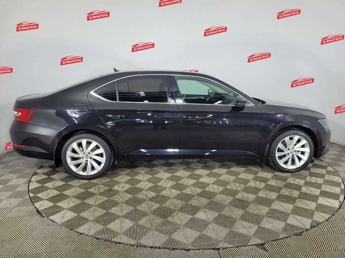 Купить Skoda Superb с пробегом. Фото: #3