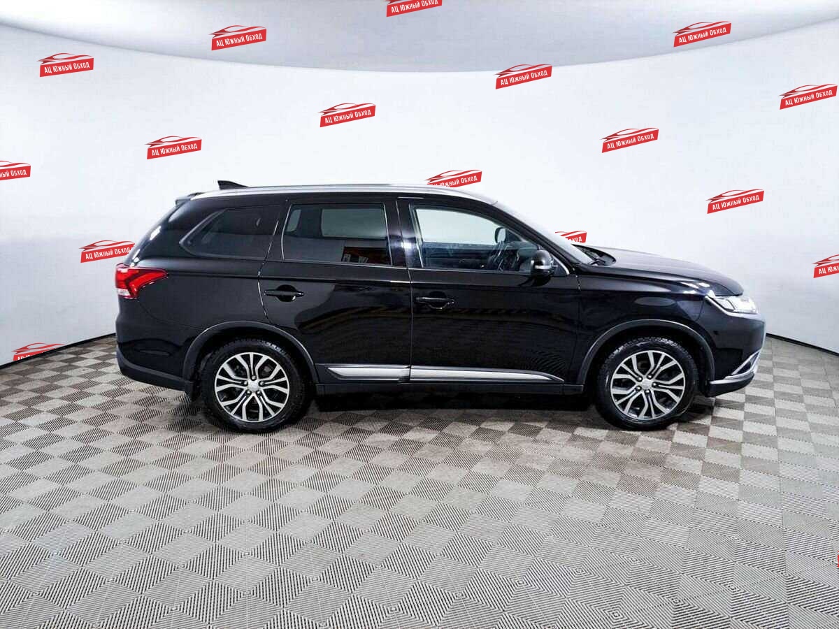 Купить Mitsubishi Outlander с пробегом. Фото: #3
