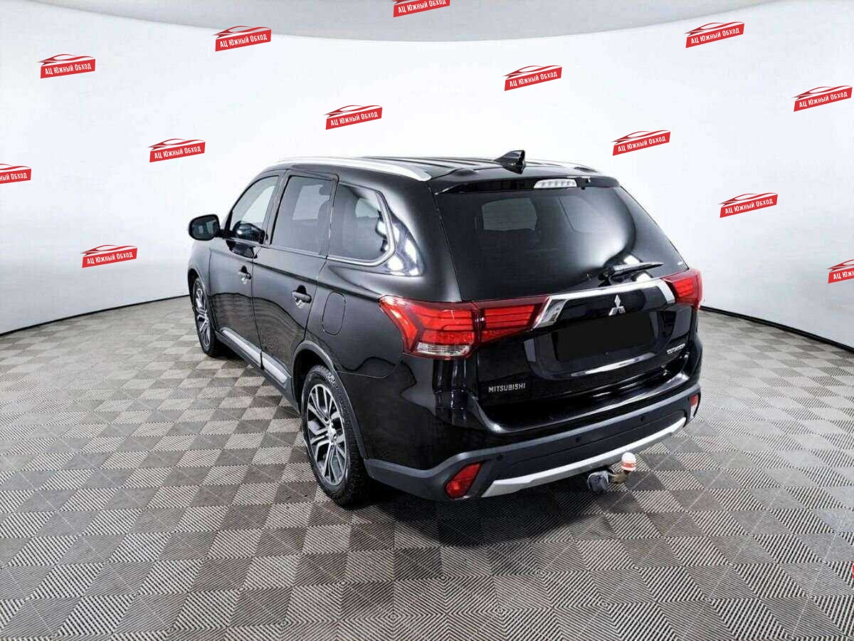 Купить Mitsubishi Outlander с пробегом. Фото: #6