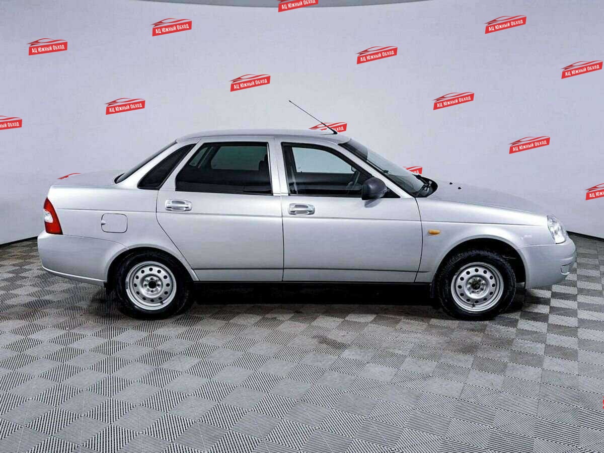 Купить Lada (ВАЗ) Priora с пробегом. Фото: #3