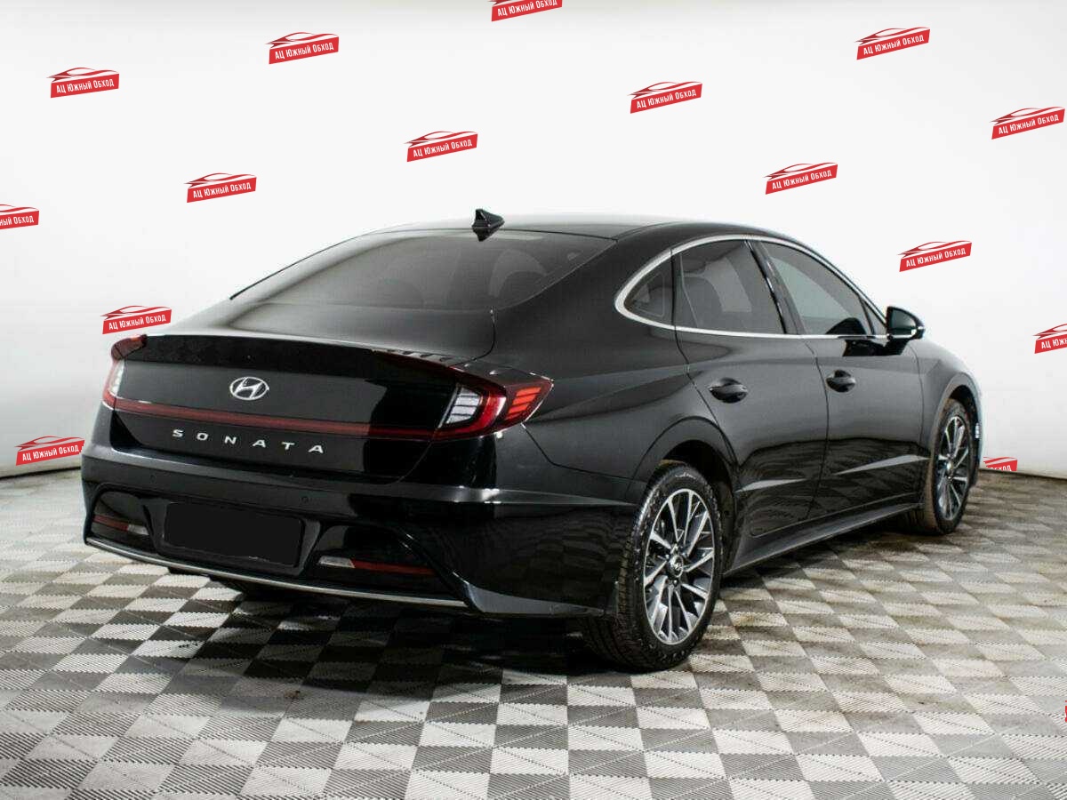 Купить Hyundai Sonata с пробегом. Фото: #3