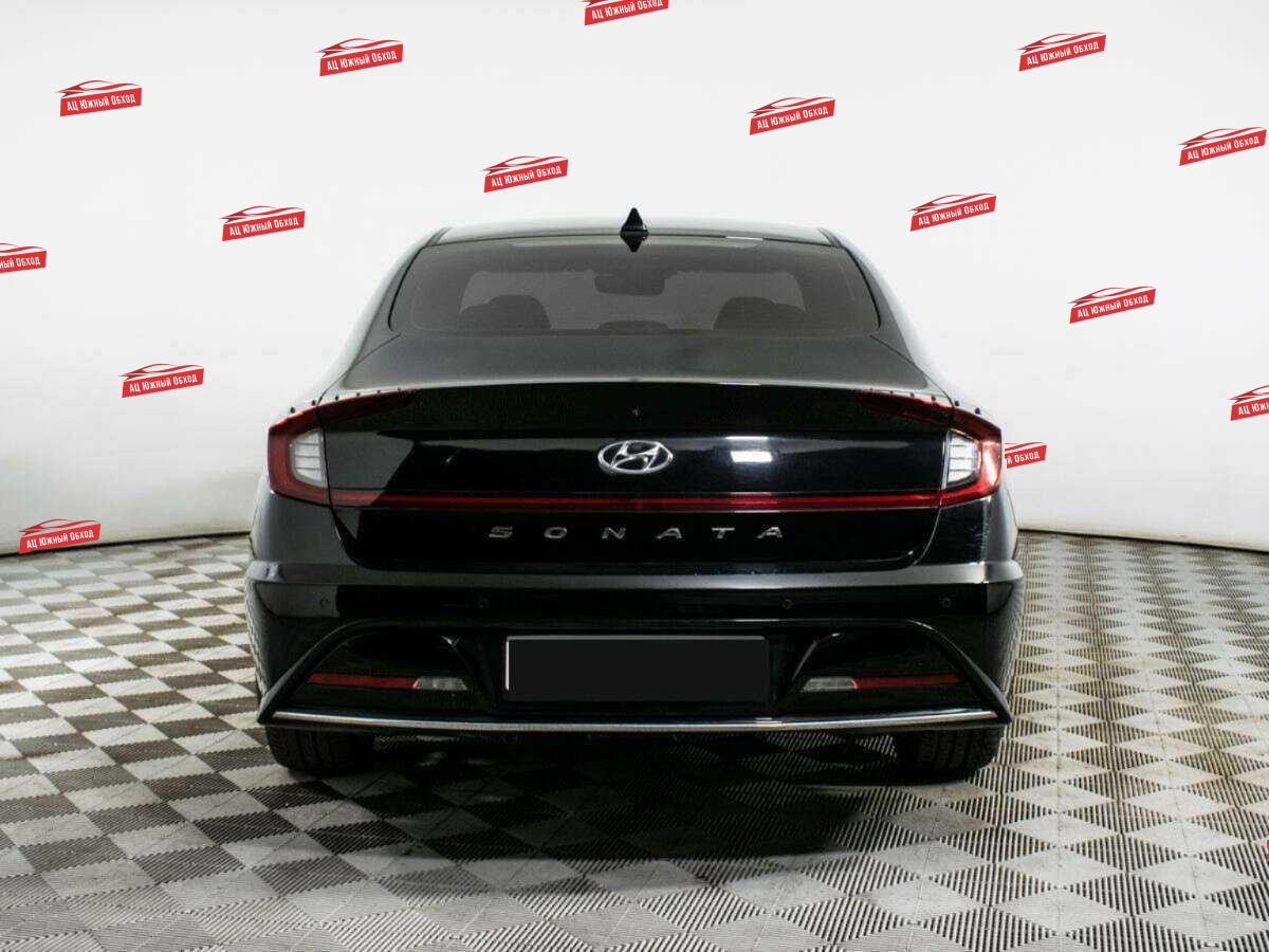 Купить Hyundai Sonata с пробегом. Фото: #4