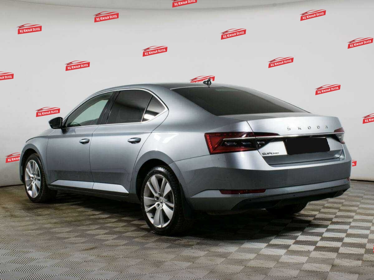 Купить Skoda Superb с пробегом. Фото: #5