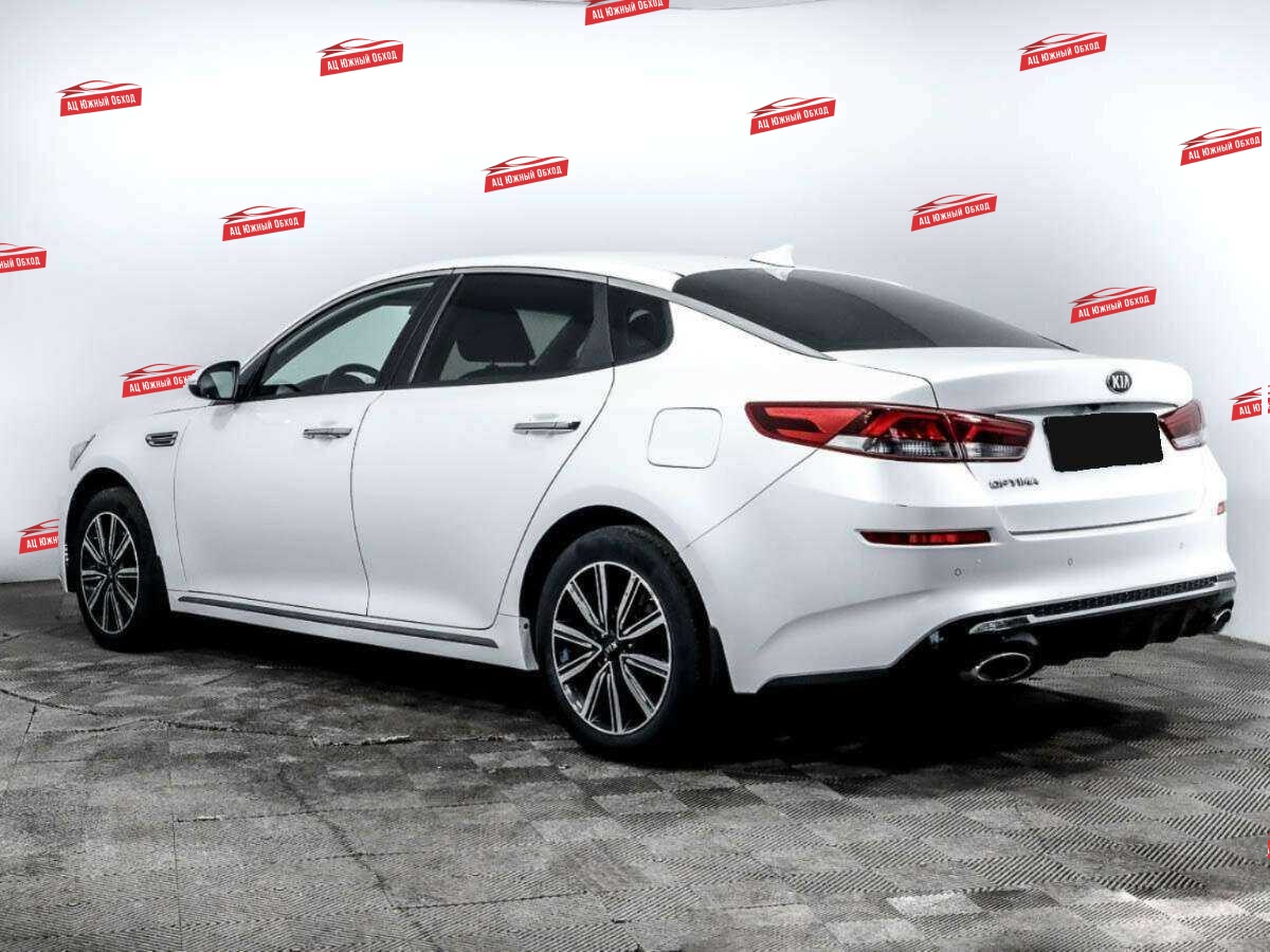 Купить Kia Optima с пробегом. Фото: #4