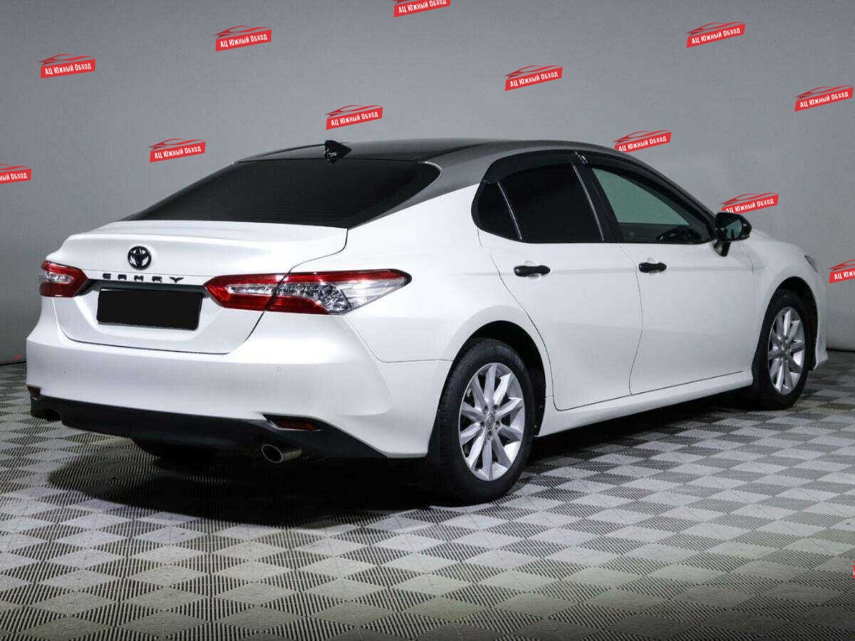 Купить Toyota Camry с пробегом. Фото: #3
