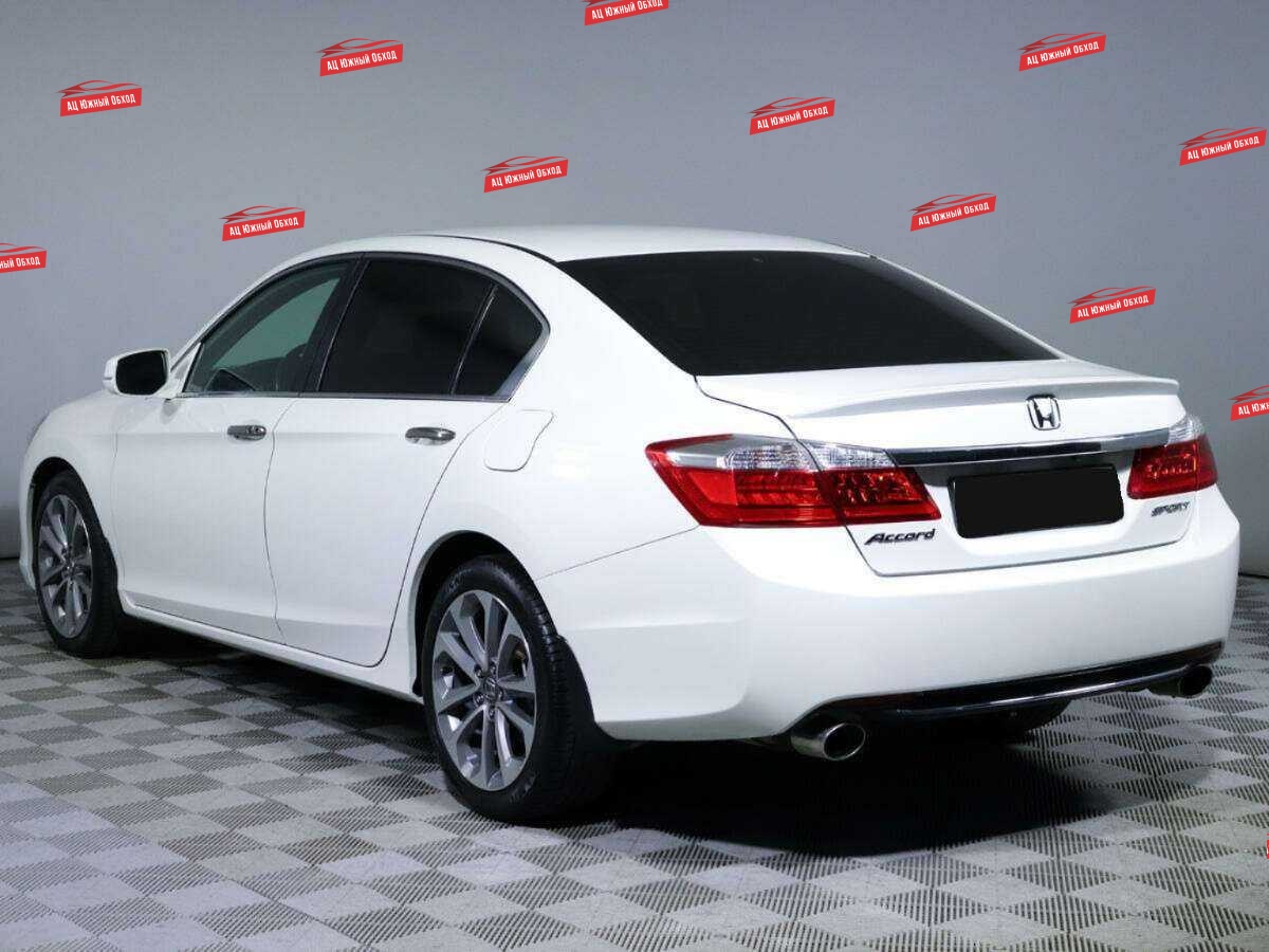 Купить Honda Accord с пробегом. Фото: #4