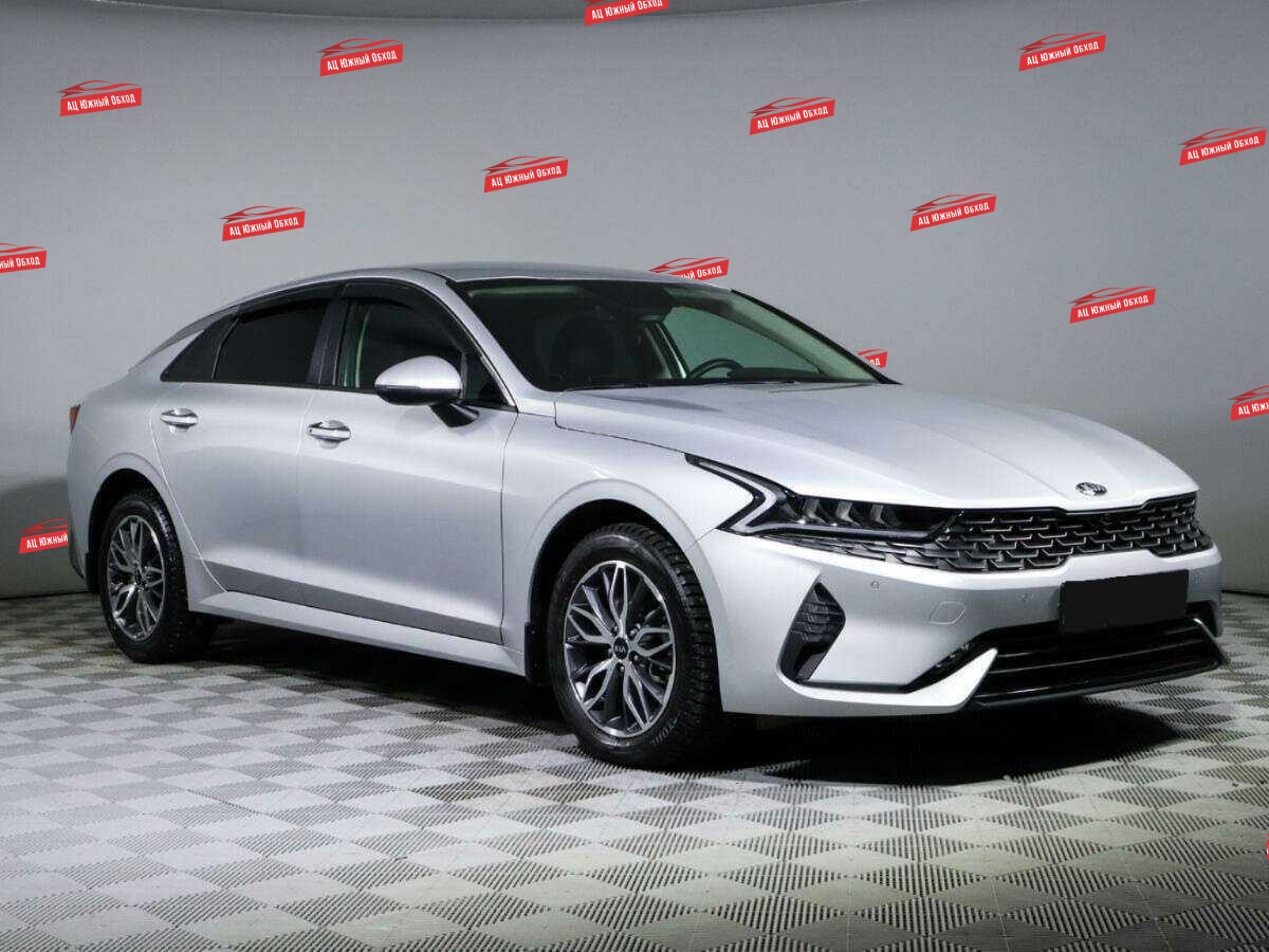Купить Kia K5 с пробегом. Фото: #1