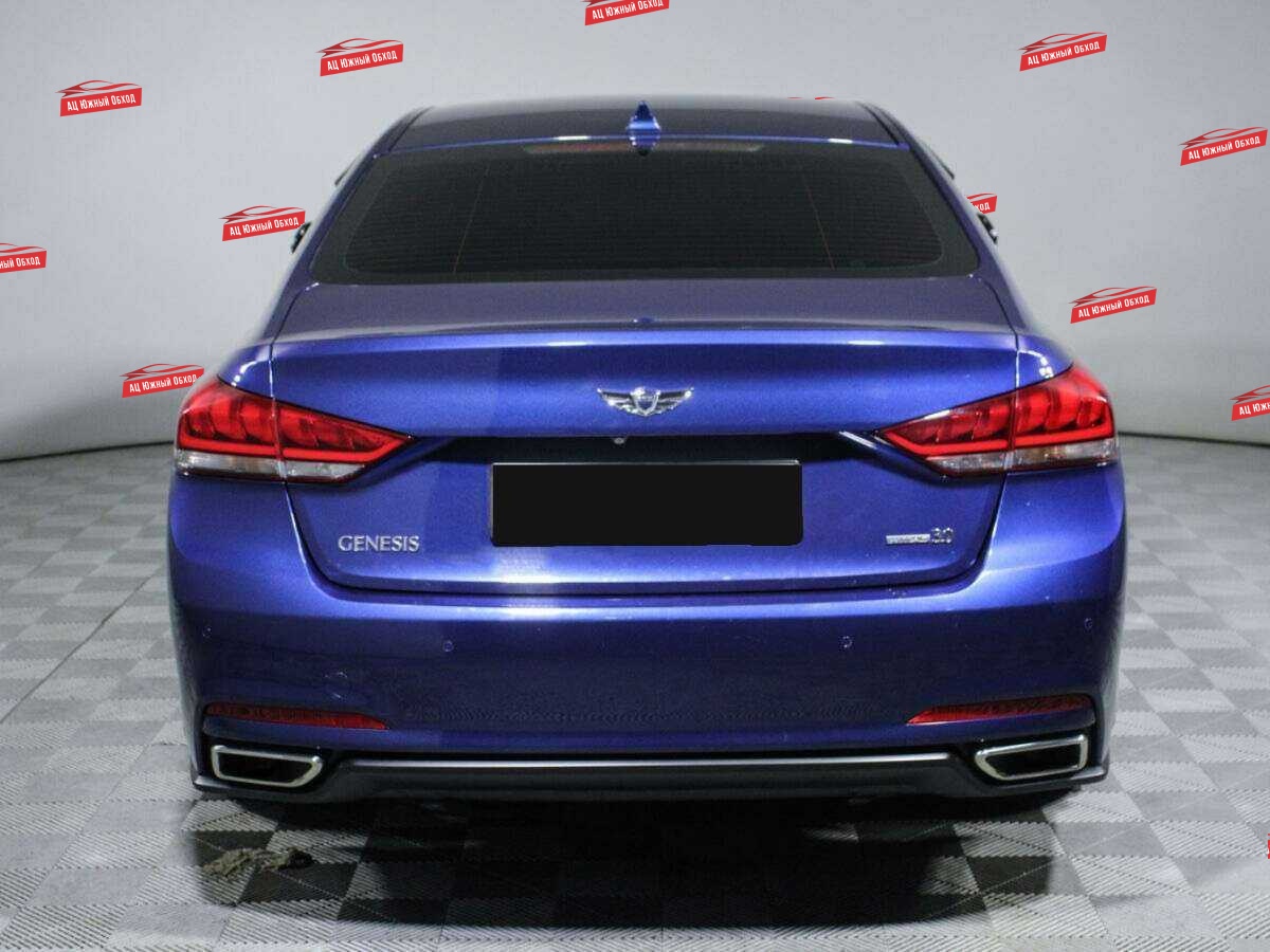Купить Hyundai Genesis с пробегом. Фото: #4