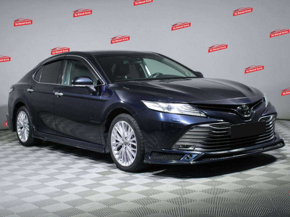 Купить Toyota Camry с пробегом. Фото: #2