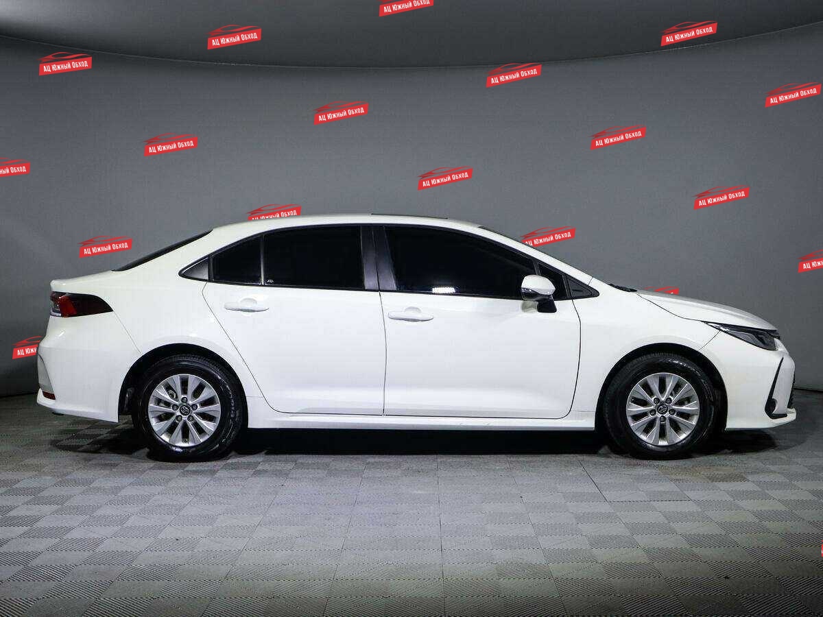 Купить Toyota Corolla с пробегом. Фото: #3