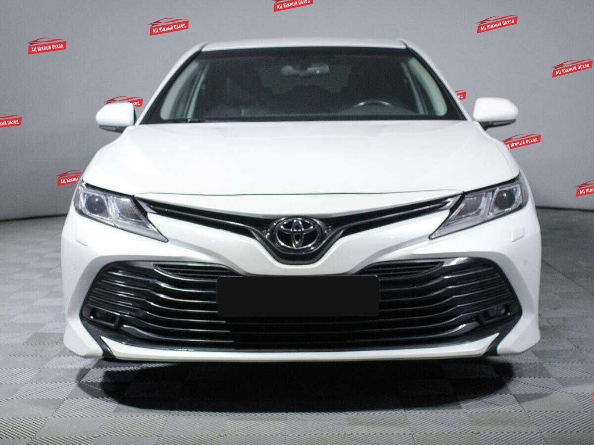 Купить Toyota Camry с пробегом. Фото: #1