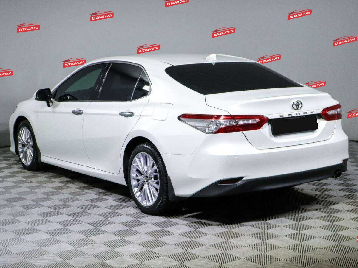 Купить Toyota Camry с пробегом. Фото: #5
