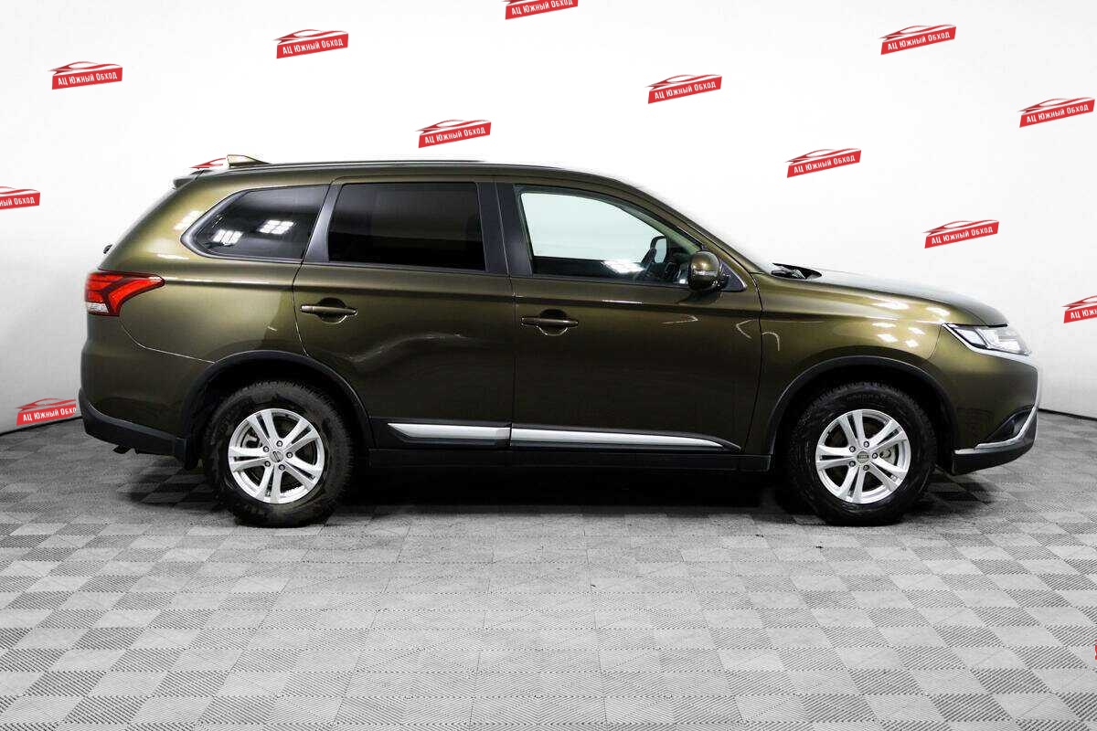 Купить Mitsubishi Outlander с пробегом. Фото: #3