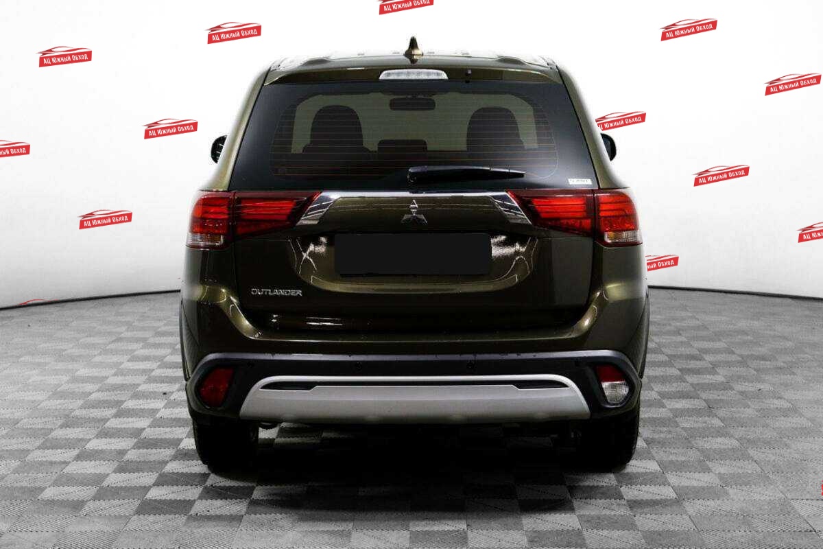 Купить Mitsubishi Outlander с пробегом. Фото: #5