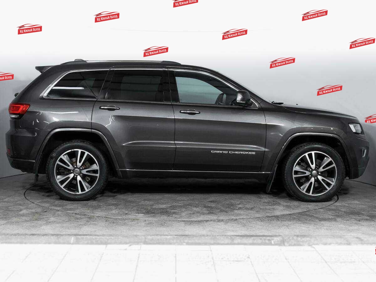 Купить Jeep Grand Cherokee с пробегом. Фото: #3