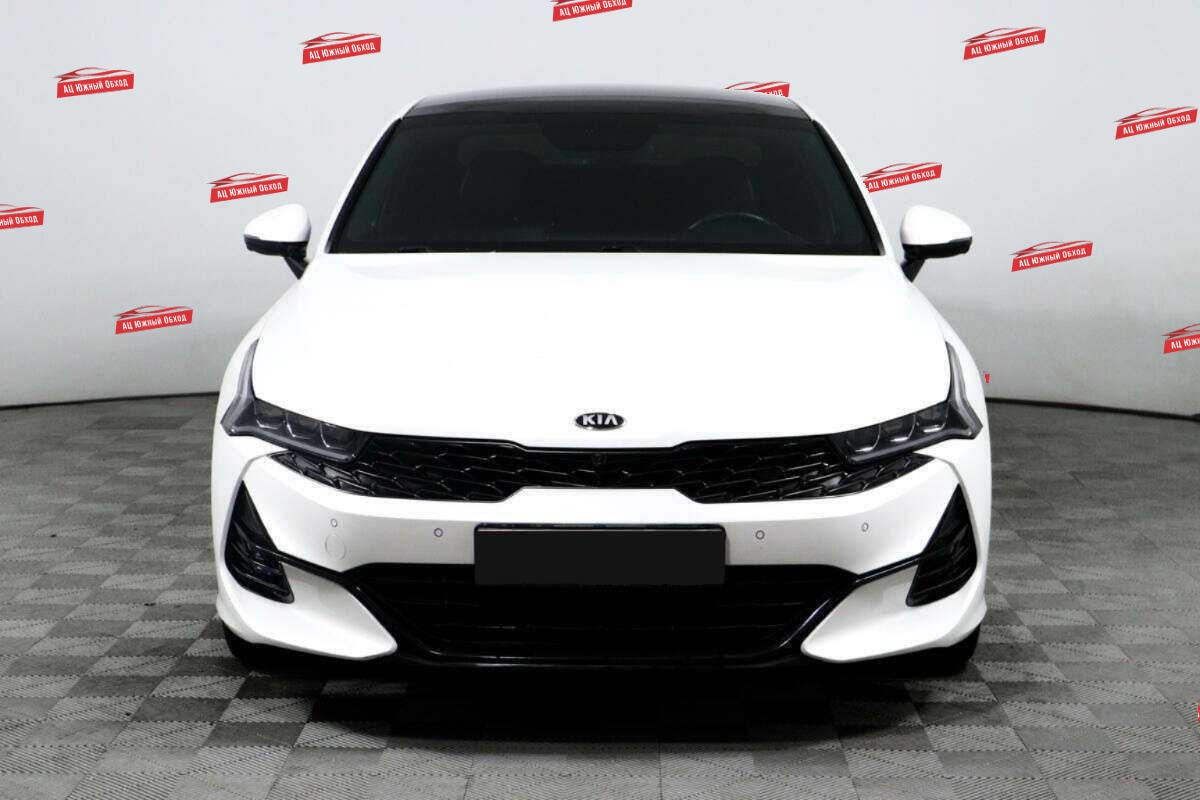 Купить Kia K5 с пробегом. Фото: #1