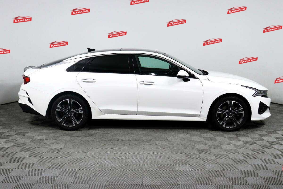 Купить Kia K5 с пробегом. Фото: #3