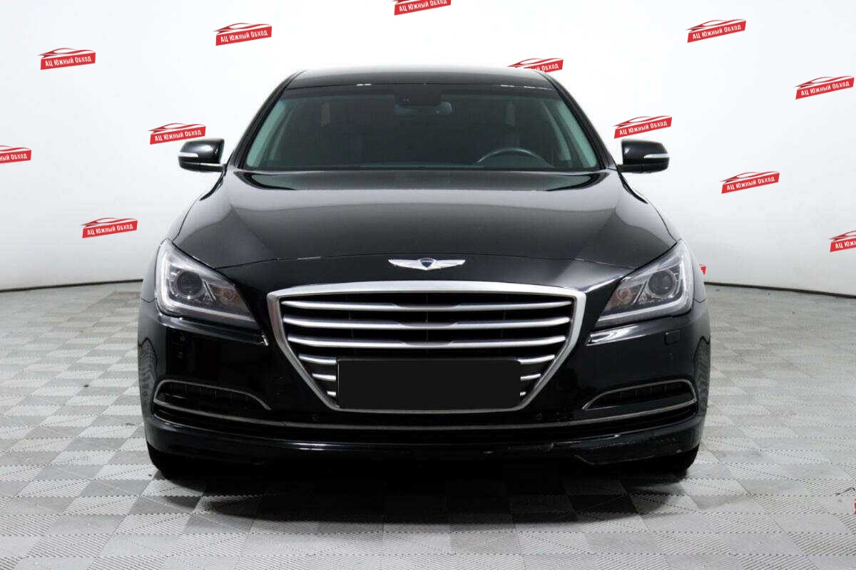 Купить Hyundai Genesis с пробегом. Фото: #1