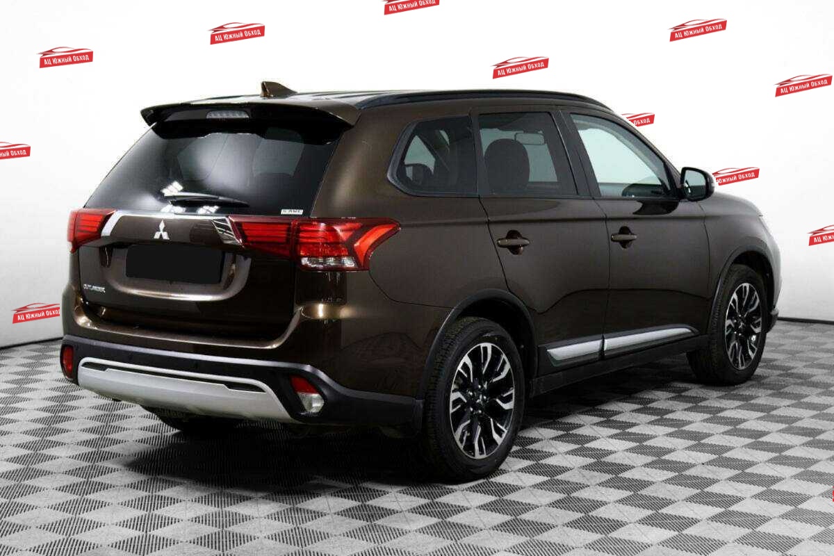 Купить Mitsubishi Outlander с пробегом. Фото: #4
