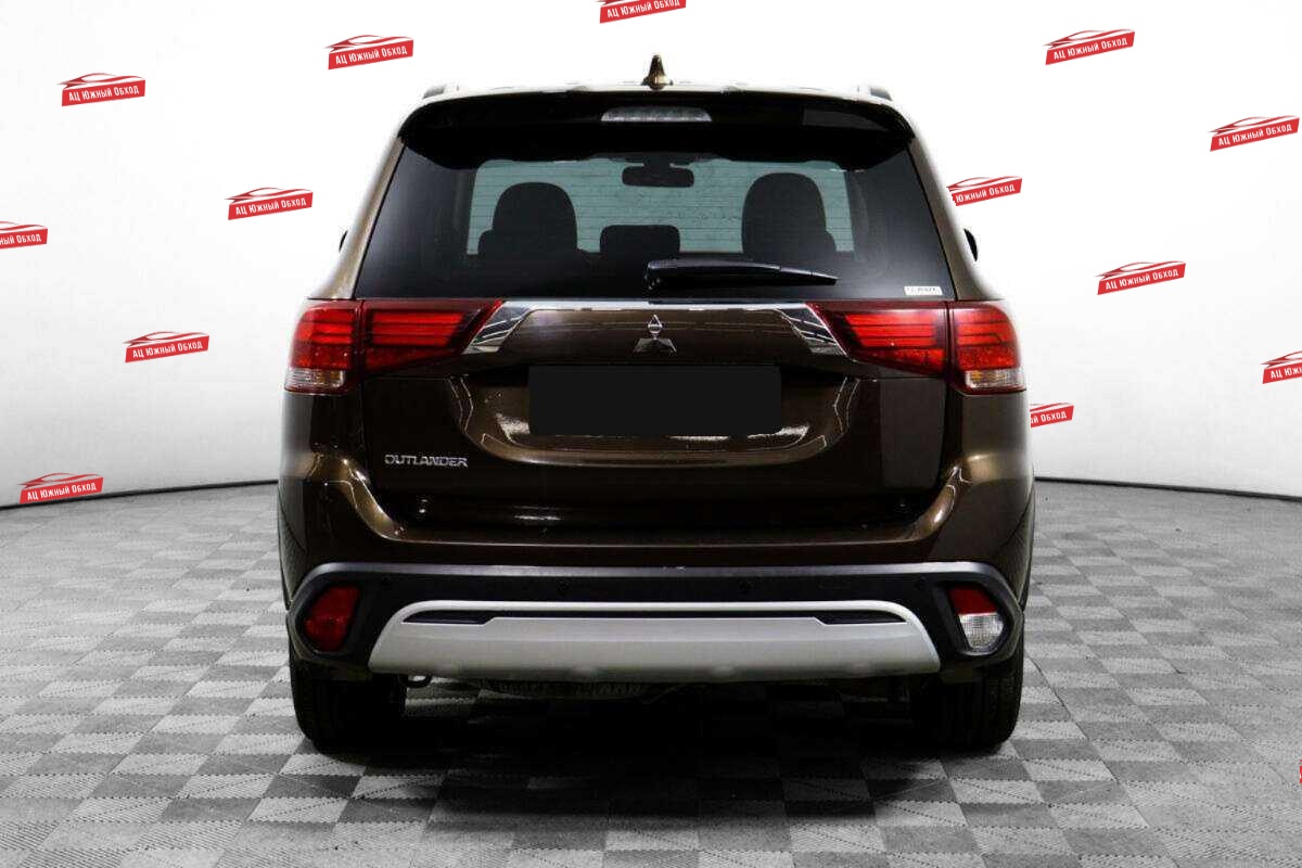 Купить Mitsubishi Outlander с пробегом. Фото: #5