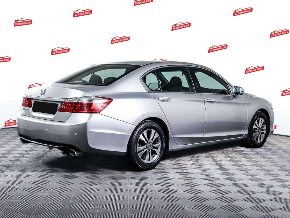 Купить Honda Accord с пробегом. Фото: #4