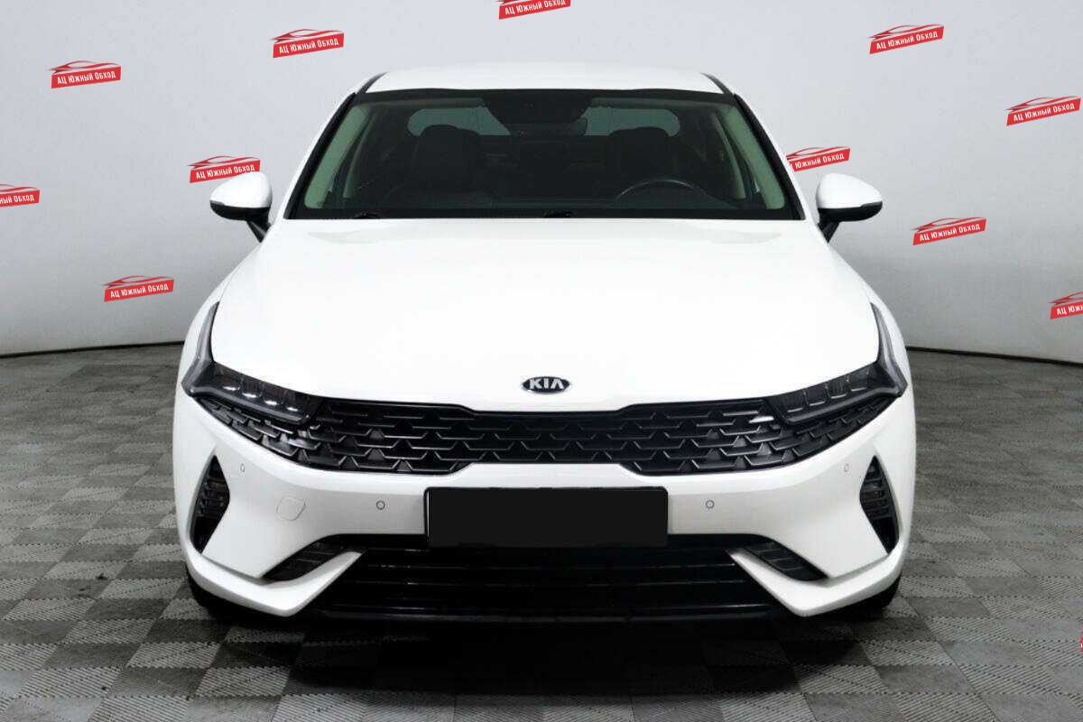 Купить Kia K5 с пробегом. Фото: #1