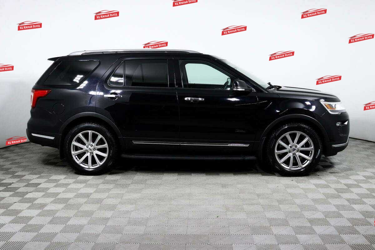 Купить Ford Explorer с пробегом. Фото: #3