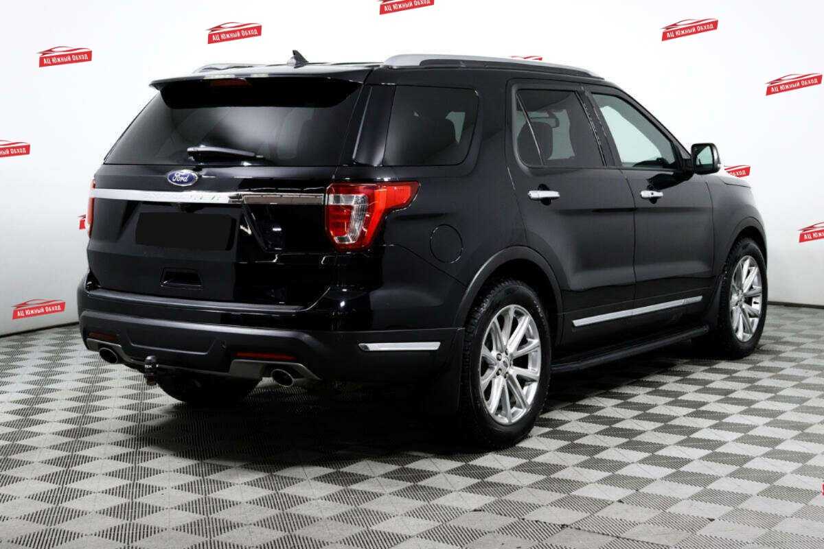 Купить Ford Explorer с пробегом. Фото: #4