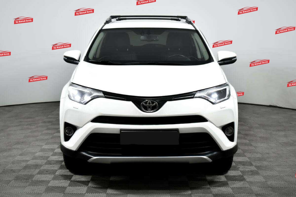 Купить Toyota RAV4 с пробегом. Фото: #1