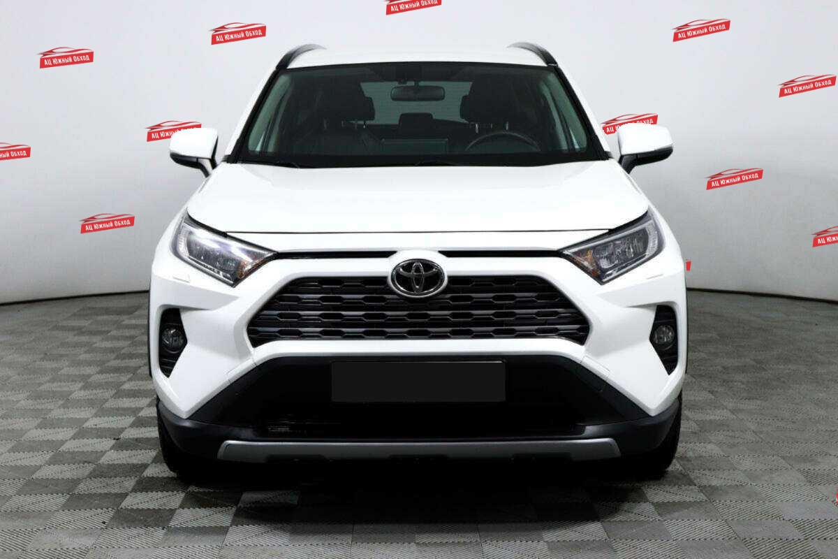 Купить Toyota RAV4 с пробегом. Фото: #1