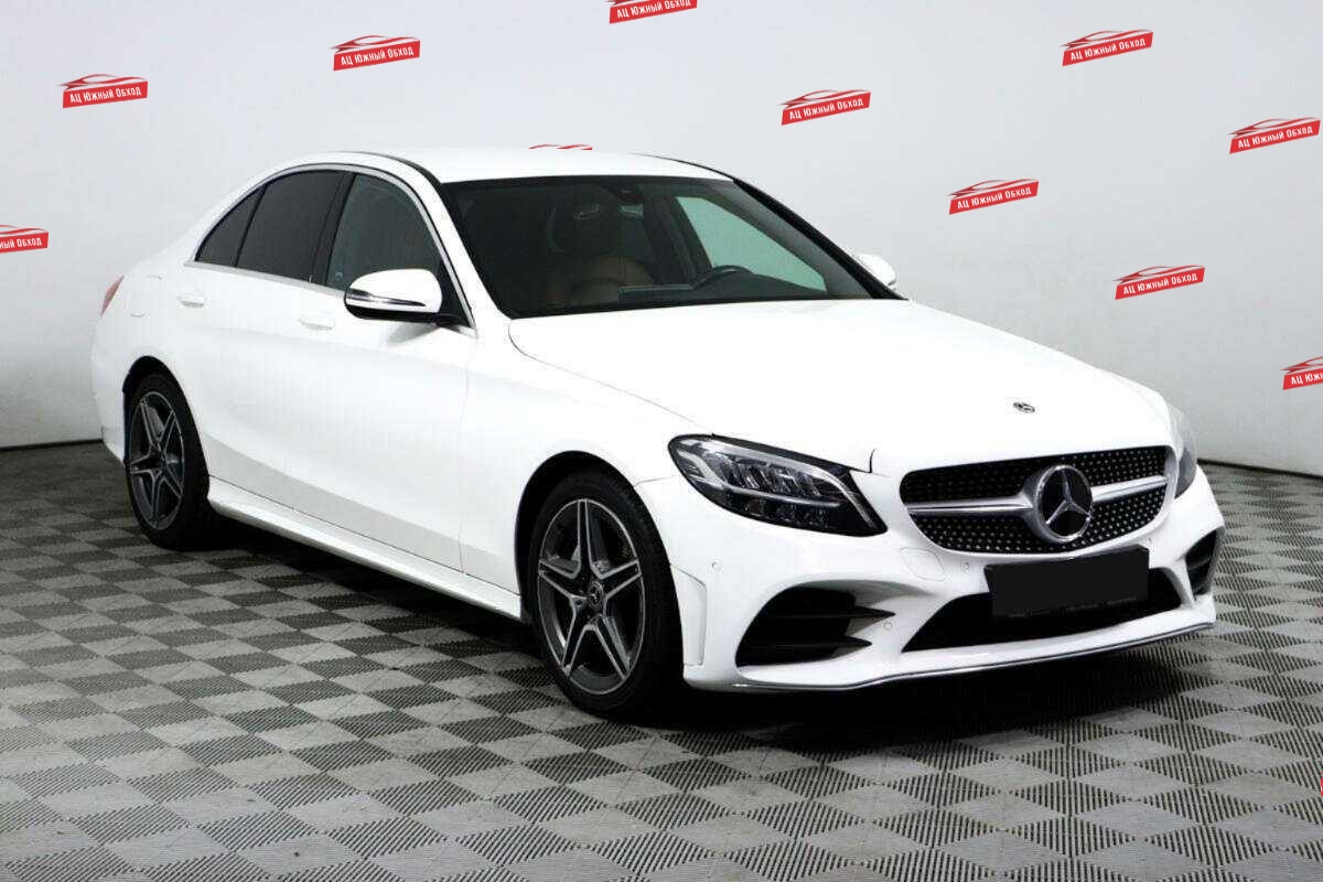 Купить Mercedes-Benz C-Класс с пробегом. Фото: #2