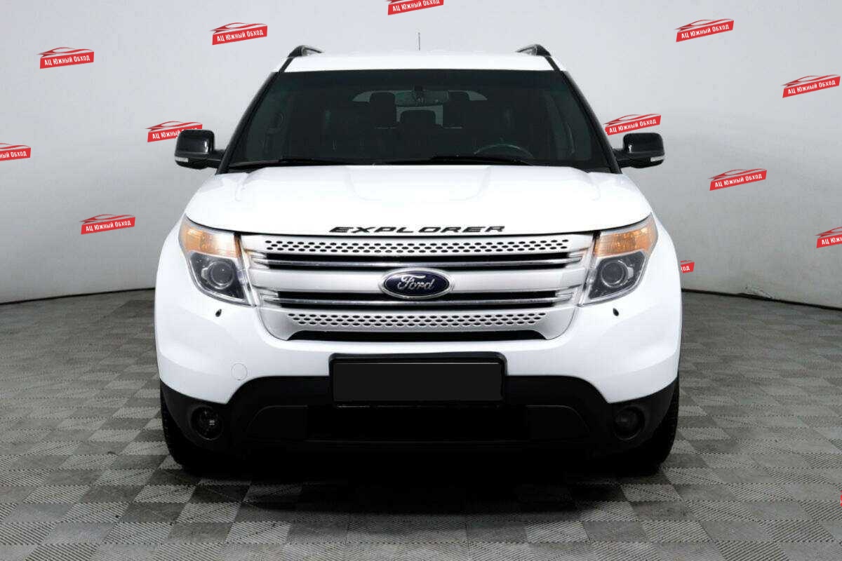 Купить Ford Explorer с пробегом. Фото: #1