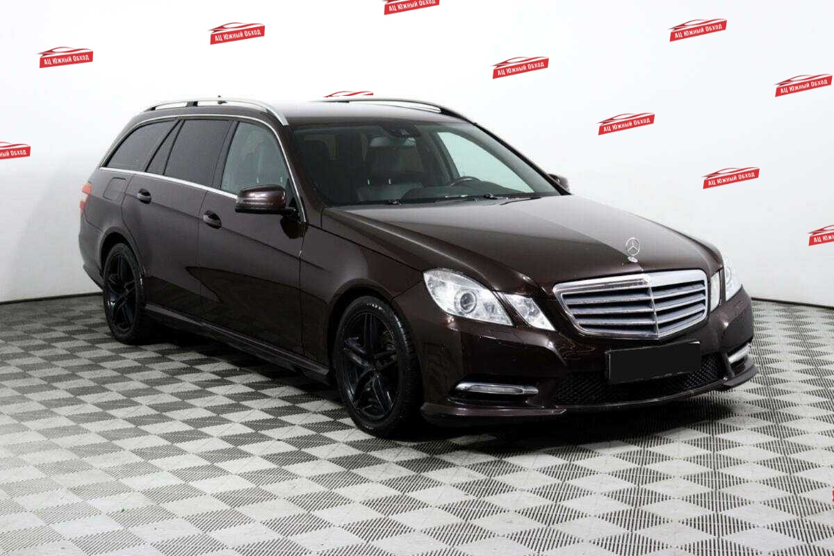 Купить Mercedes-Benz E-Класс с пробегом. Фото: #2