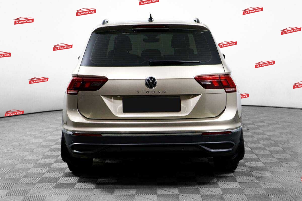 Купить Volkswagen Tiguan с пробегом. Фото: #5
